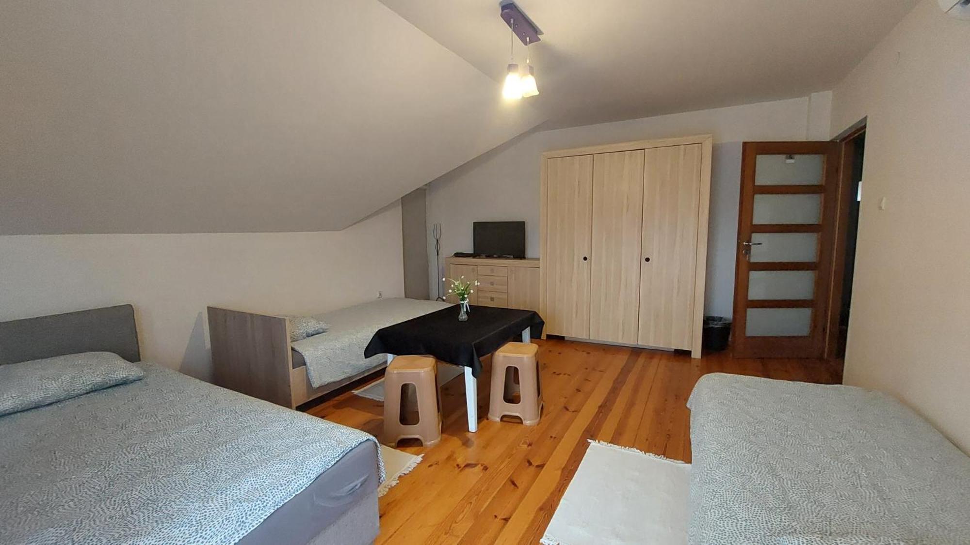 Azylw25 Aparthotel Starachowice Buitenkant foto